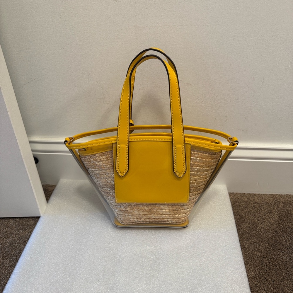 Michael Kors Kimber small 2-in-1 vinyl and straw convertible tote bag - Picture 6 of 11